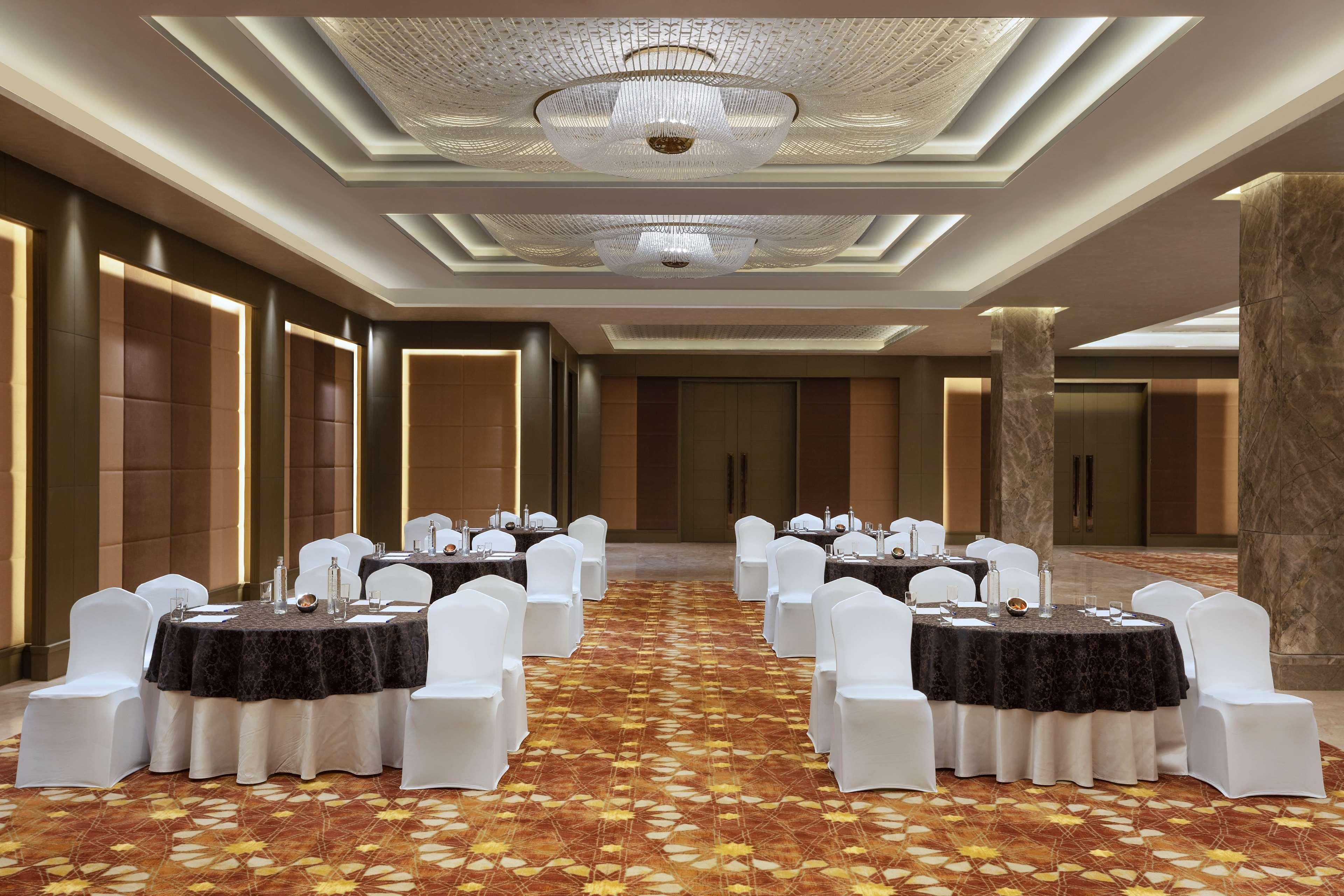 Doubletree By Hilton Jaipur Amer Екстер'єр фото