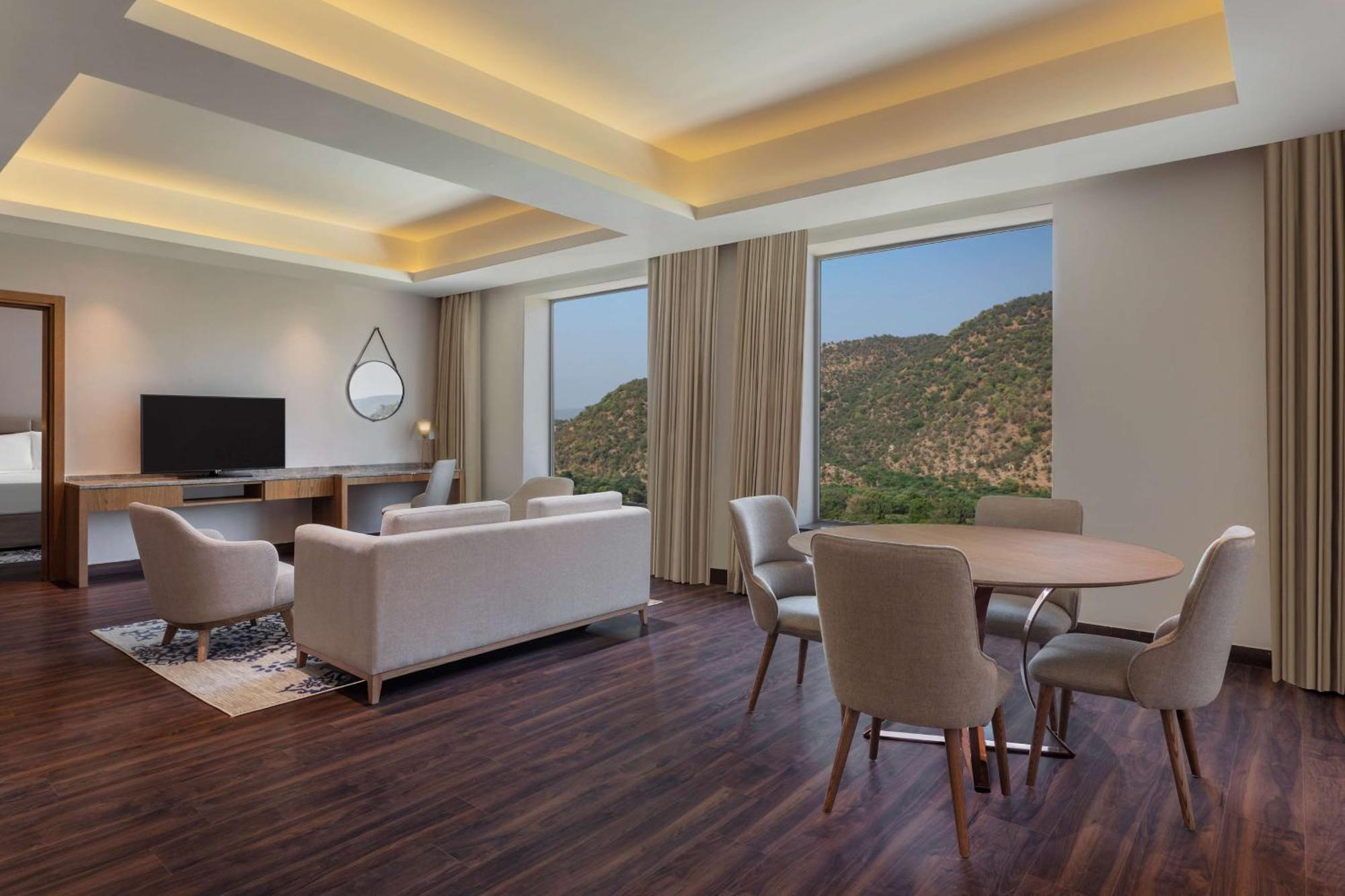Doubletree By Hilton Jaipur Amer Екстер'єр фото